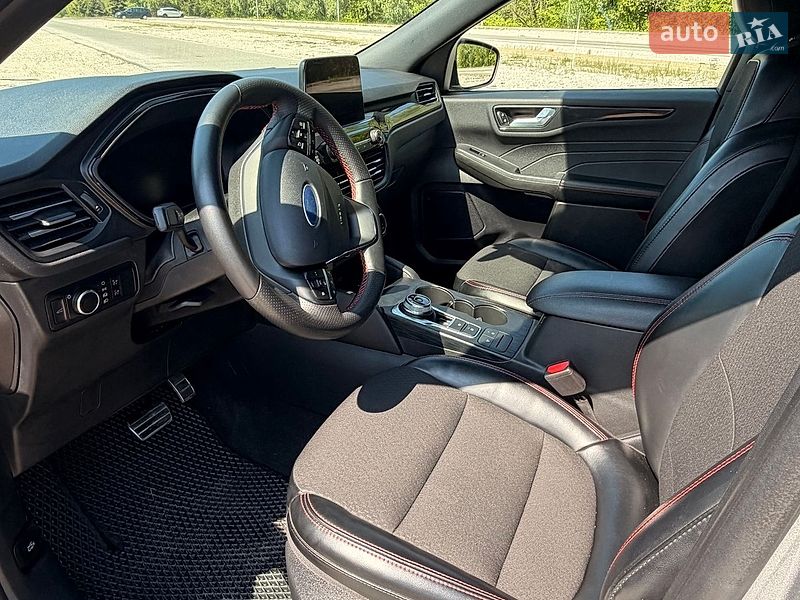 Позашляховик / Кросовер Ford Escape 2024 в Дніпрі
