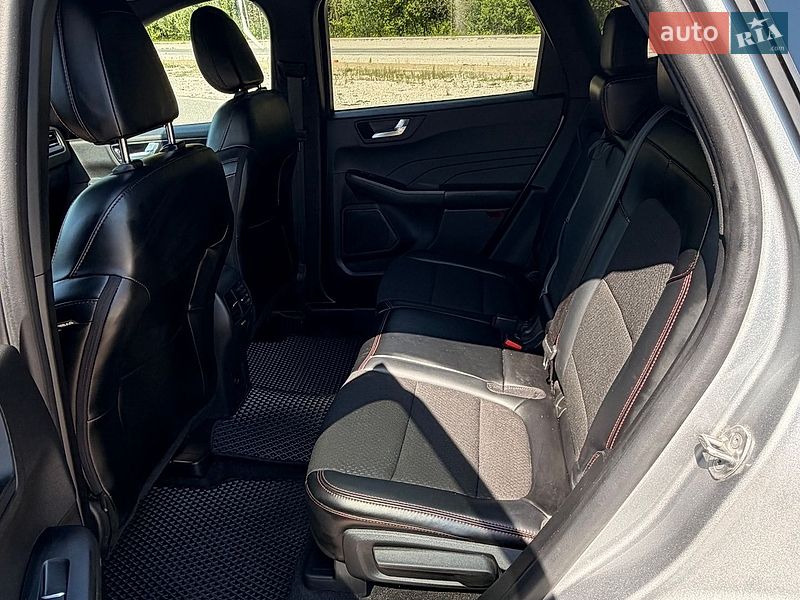 Позашляховик / Кросовер Ford Escape 2024 в Дніпрі