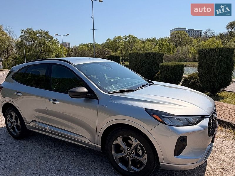 Позашляховик / Кросовер Ford Escape 2024 в Дніпрі