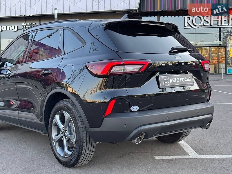 Внедорожник / Кроссовер Ford Escape 2025 в Киеве