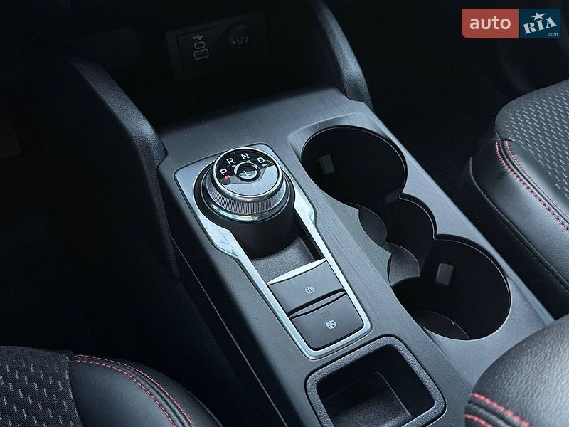 Внедорожник / Кроссовер Ford Escape 2025 в Киеве