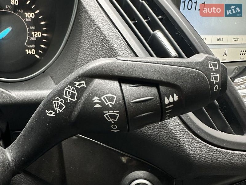 Внедорожник / Кроссовер Ford Escape 2016 в Белогородке