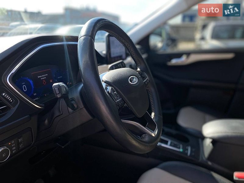 Внедорожник / Кроссовер Ford Escape 2021 в Киеве