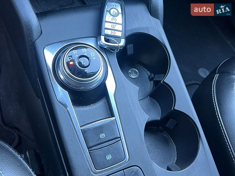 Внедорожник / Кроссовер Ford Escape 2020 в Одессе