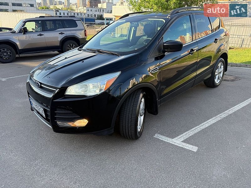 Позашляховик / Кросовер Ford Escape 2016 в Києві