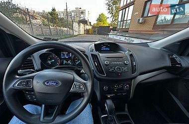Позашляховик / Кросовер Ford Escape 2017 в Вінниці