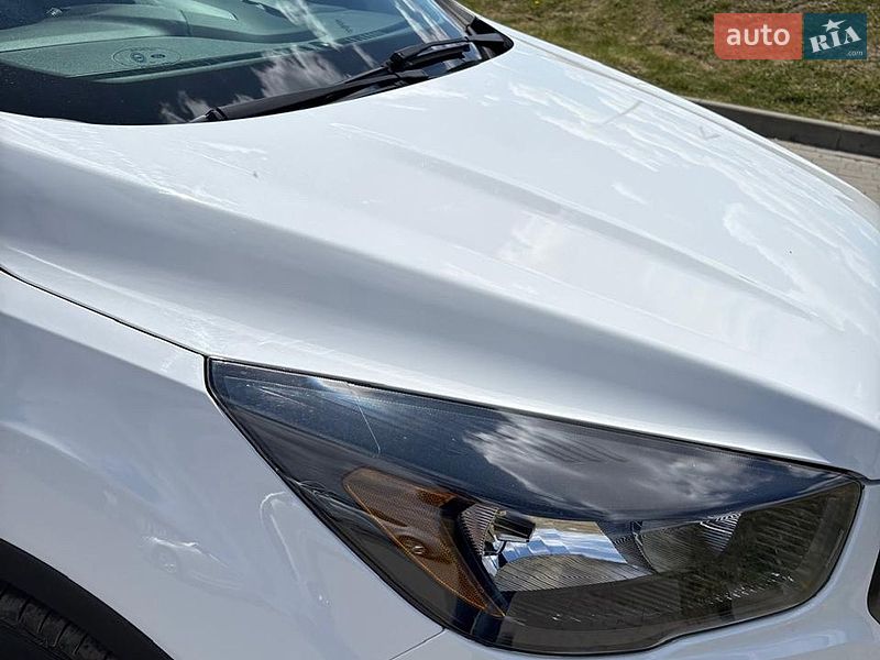 Внедорожник / Кроссовер Ford Escape 2019 в Стрые