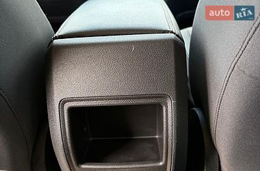 Внедорожник / Кроссовер Ford Escape 2019 в Стрые