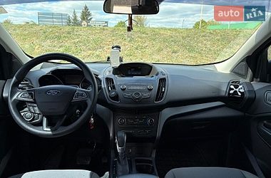 Внедорожник / Кроссовер Ford Escape 2019 в Стрые