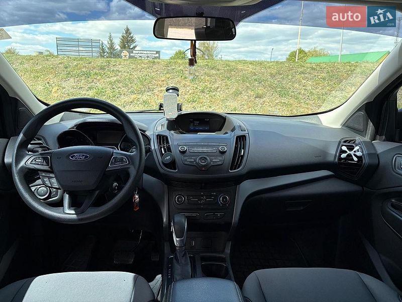Внедорожник / Кроссовер Ford Escape 2019 в Стрые