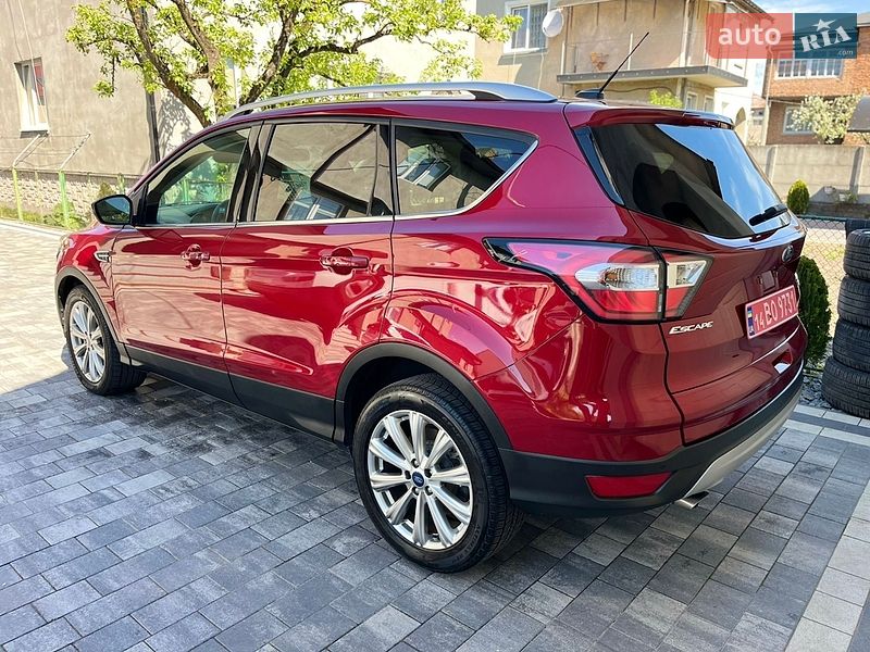 Внедорожник / Кроссовер Ford Escape 2017 в Каменке-Бугской