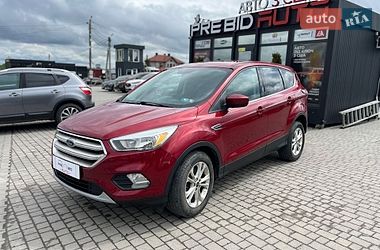 Позашляховик / Кросовер Ford Escape 2016 в Львові