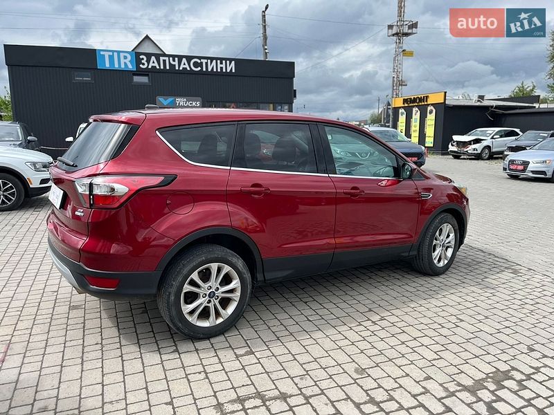 Позашляховик / Кросовер Ford Escape 2016 в Львові