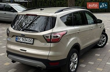 Позашляховик / Кросовер Ford Escape 2016 в Трускавці