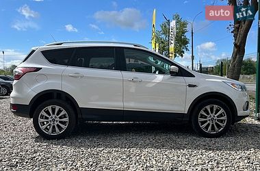Внедорожник / Кроссовер Ford Escape 2018 в Коломые