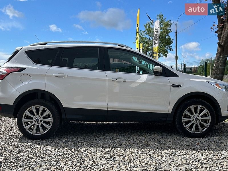 Внедорожник / Кроссовер Ford Escape 2018 в Коломые