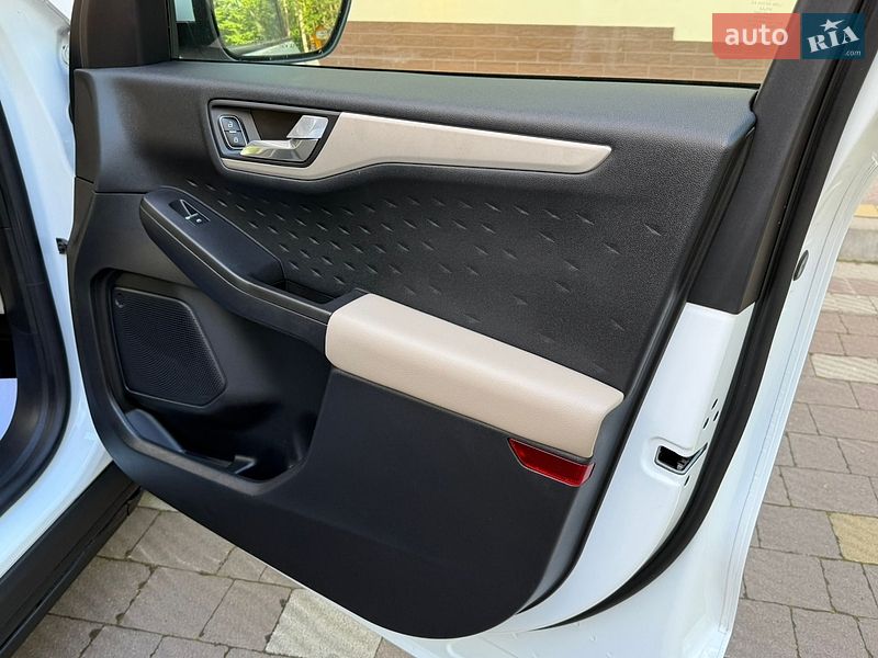 Позашляховик / Кросовер Ford Escape 2020 в Дрогобичі