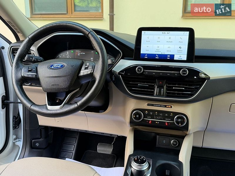 Позашляховик / Кросовер Ford Escape 2020 в Дрогобичі