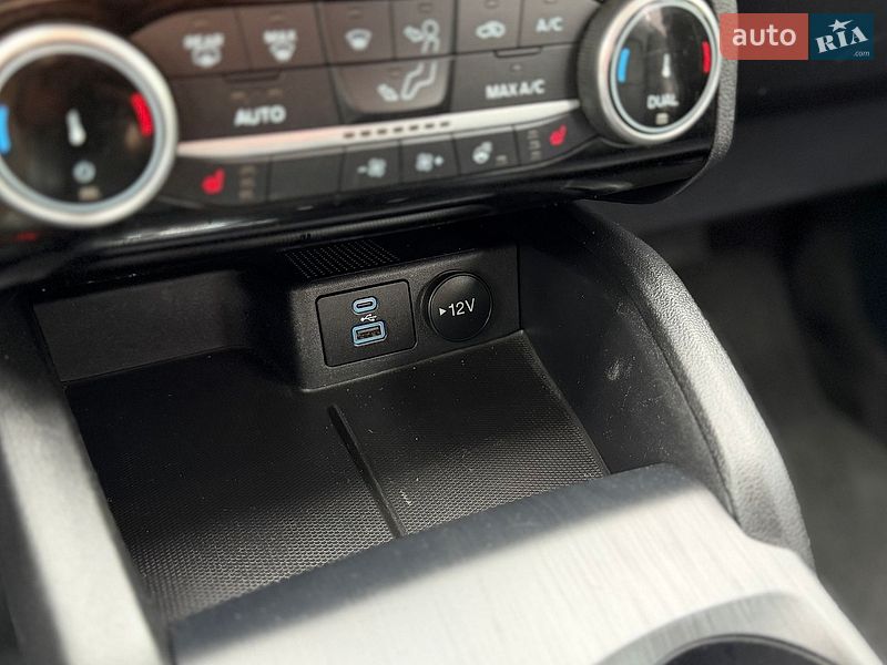 Внедорожник / Кроссовер Ford Escape 2022 в Шептицькому