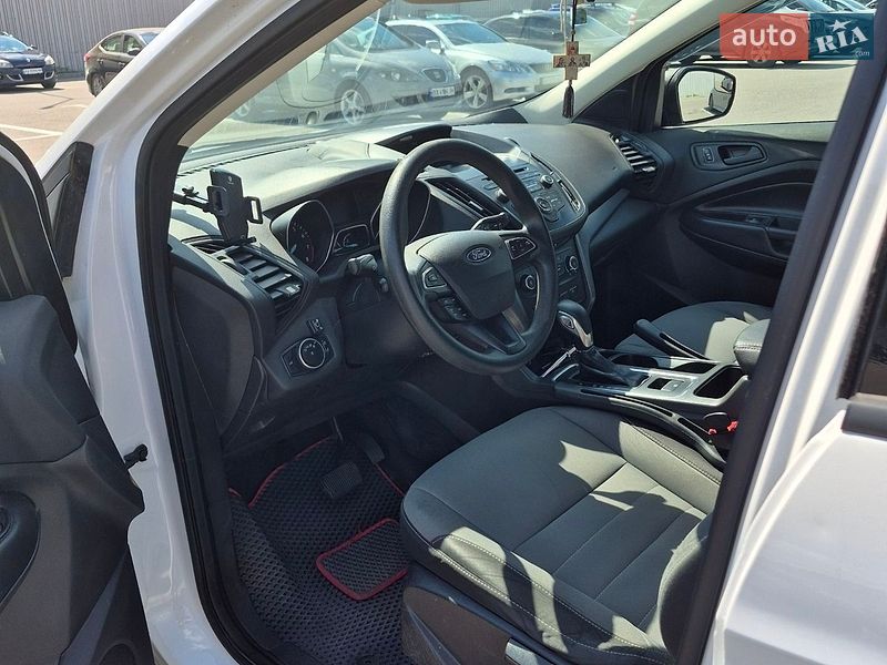 Позашляховик / Кросовер Ford Escape 2016 в Харкові