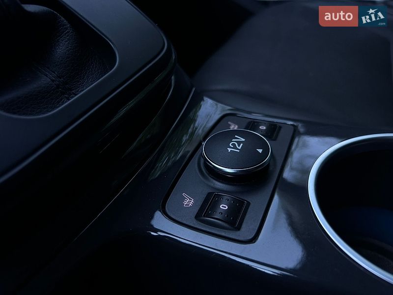 Внедорожник / Кроссовер Ford Escape 2015 в Киеве
