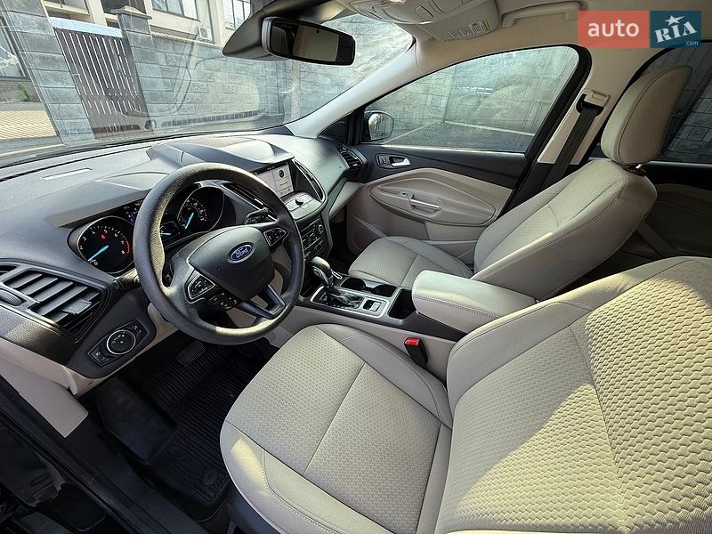 Внедорожник / Кроссовер Ford Escape 2019 в Ровно