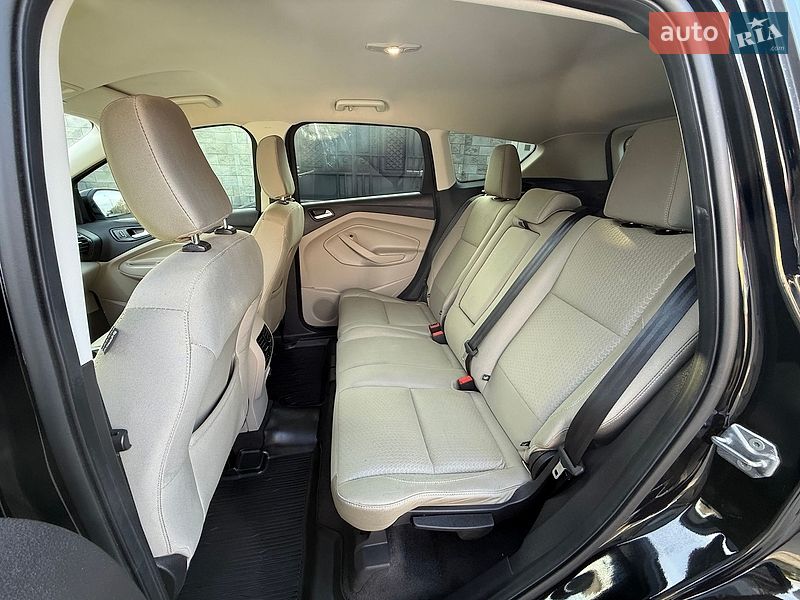 Внедорожник / Кроссовер Ford Escape 2019 в Ровно