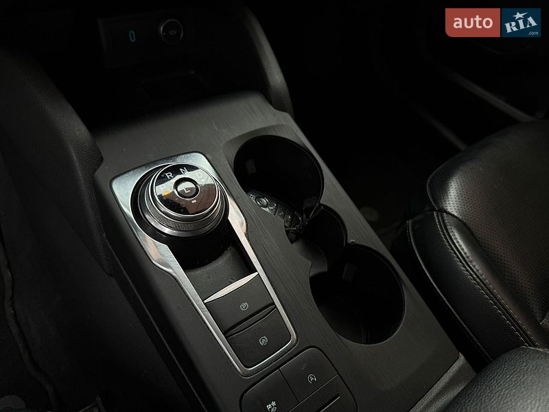 Внедорожник / Кроссовер Ford Escape 2020 в Тернополе