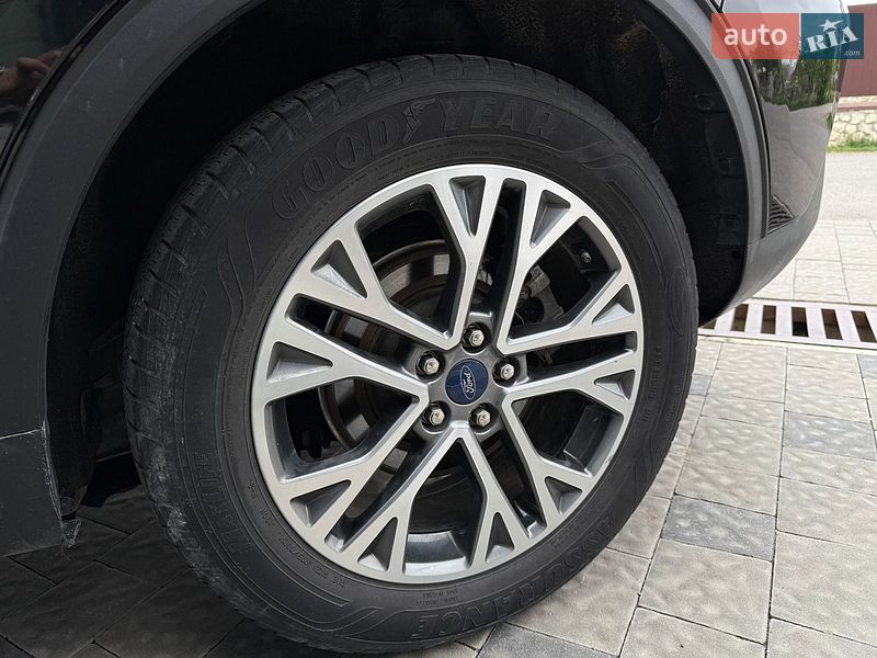 Внедорожник / Кроссовер Ford Escape 2020 в Тернополе