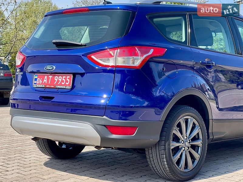 Позашляховик / Кросовер Ford Escape 2015 в Житомирі