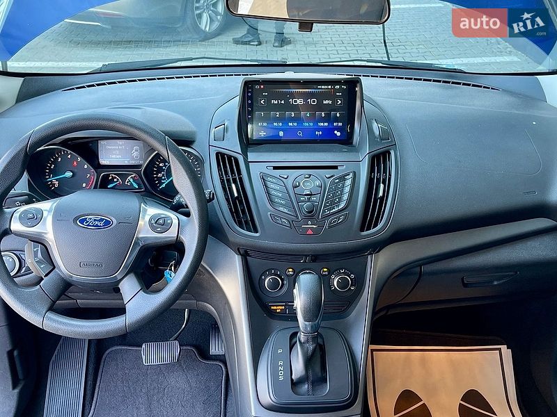 Позашляховик / Кросовер Ford Escape 2015 в Житомирі