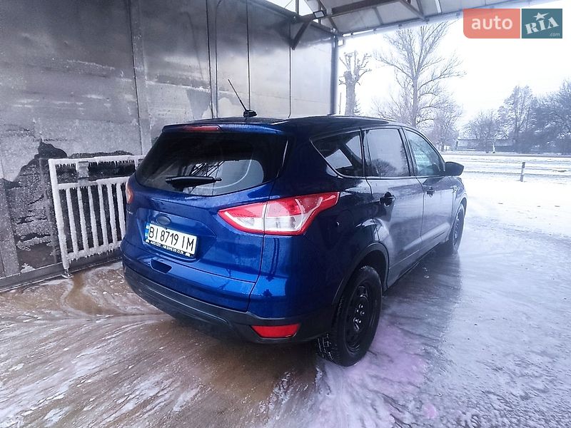 Позашляховик / Кросовер Ford Escape 2014 в Миргороді