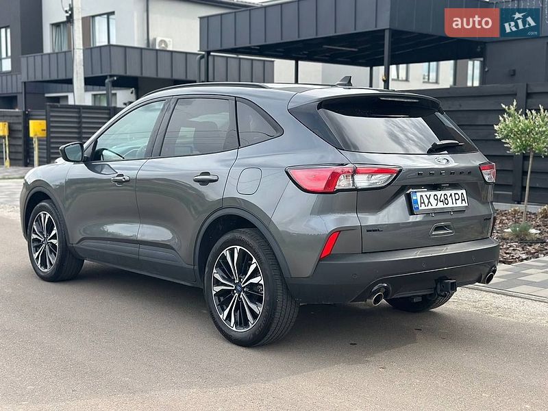 Позашляховик / Кросовер Ford Escape 2021 в Києві