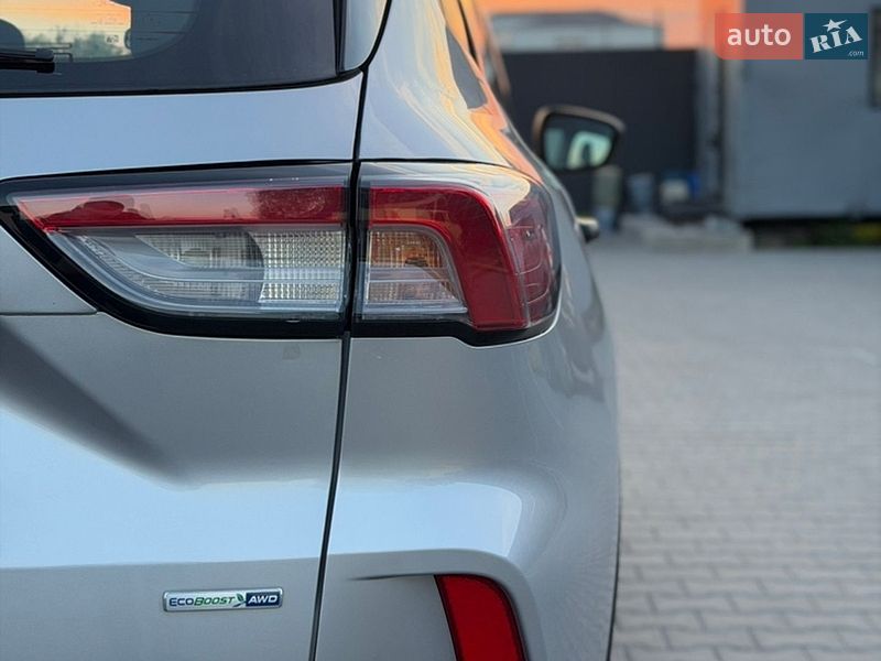 Внедорожник / Кроссовер Ford Escape 2020 в Владимире