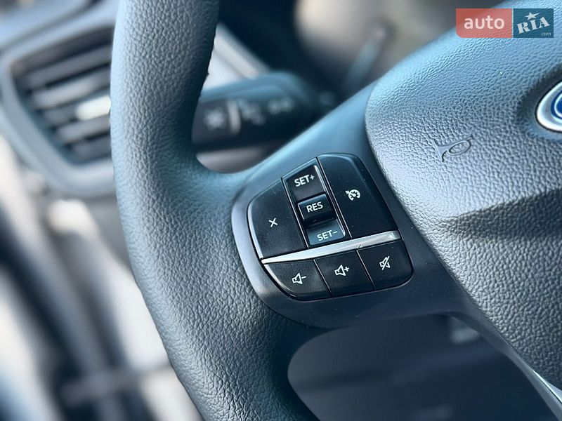 Внедорожник / Кроссовер Ford Escape 2020 в Владимире