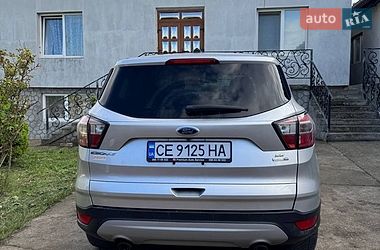 Позашляховик / Кросовер Ford Escape 2017 в Чернівцях