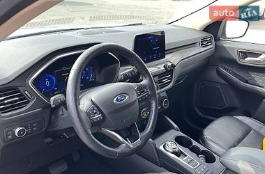 Внедорожник / Кроссовер Ford Escape 2020 в Киеве