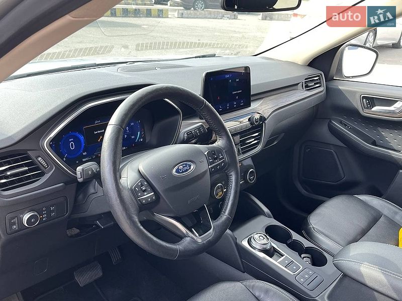 Внедорожник / Кроссовер Ford Escape 2020 в Киеве