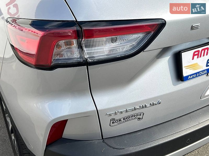 Внедорожник / Кроссовер Ford Escape 2020 в Киеве