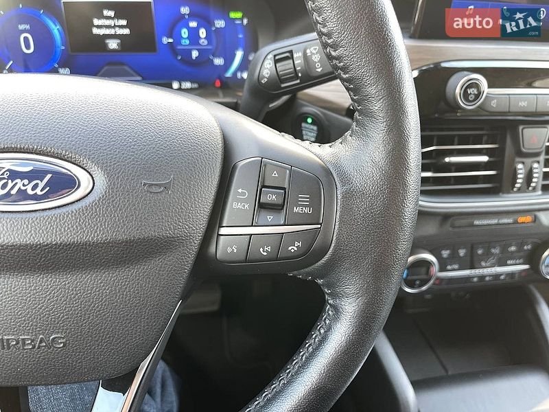 Внедорожник / Кроссовер Ford Escape 2020 в Киеве