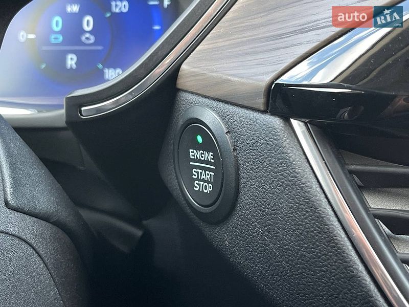 Внедорожник / Кроссовер Ford Escape 2020 в Киеве