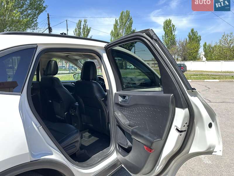Внедорожник / Кроссовер Ford Escape 2019 в Запорожье фото 21 Внедорожник / Кроссовер Ford Escape 2019 в Запорожье