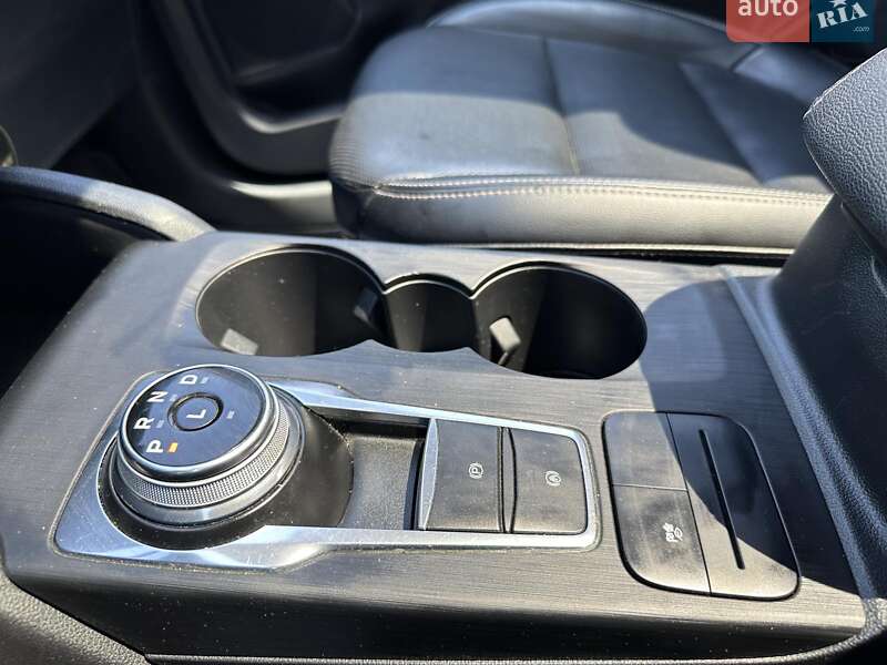 Внедорожник / Кроссовер Ford Escape 2019 в Запорожье фото 39 Внедорожник / Кроссовер Ford Escape 2019 в Запорожье
