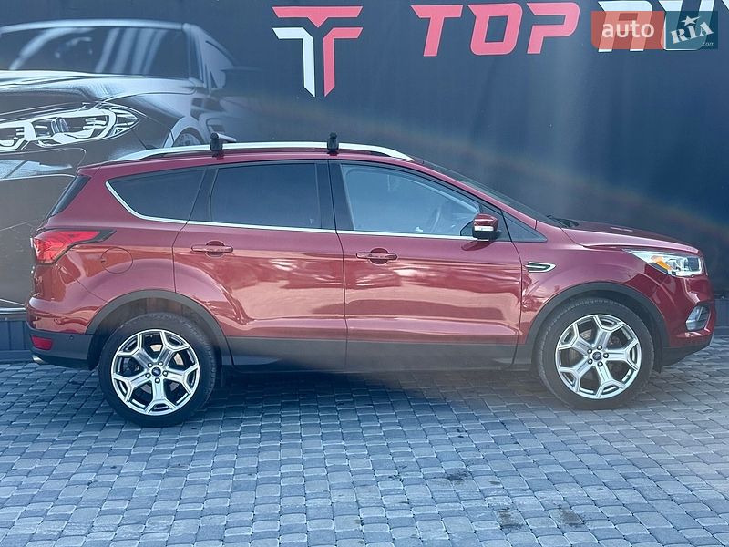 Внедорожник / Кроссовер Ford Escape 2019 в Львове