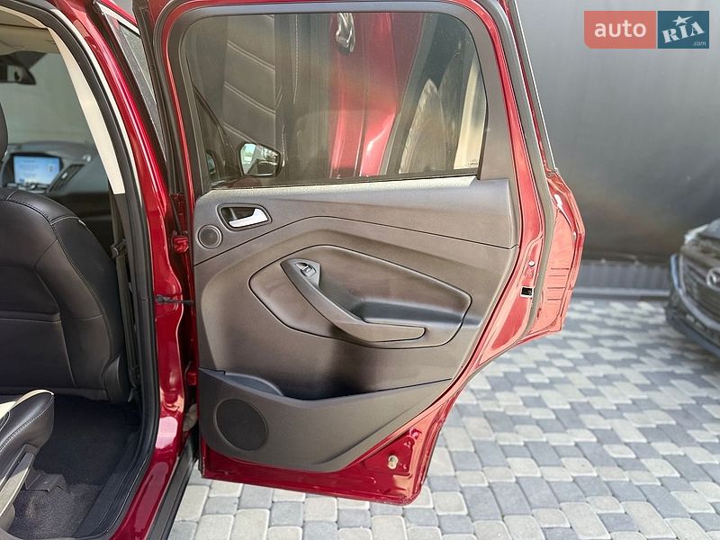 Внедорожник / Кроссовер Ford Escape 2019 в Львове