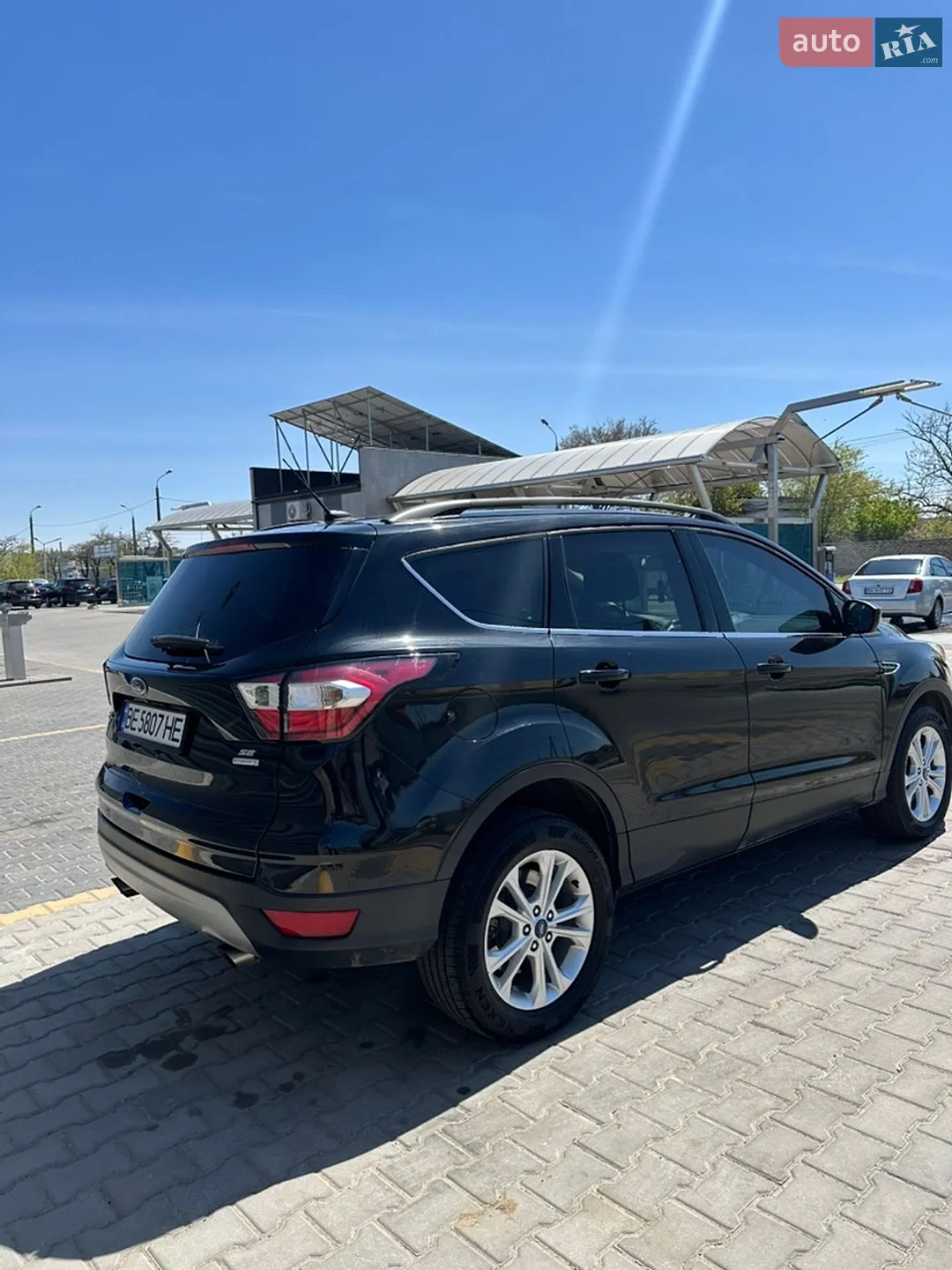 2017 Ford Escape - мініатюра 2