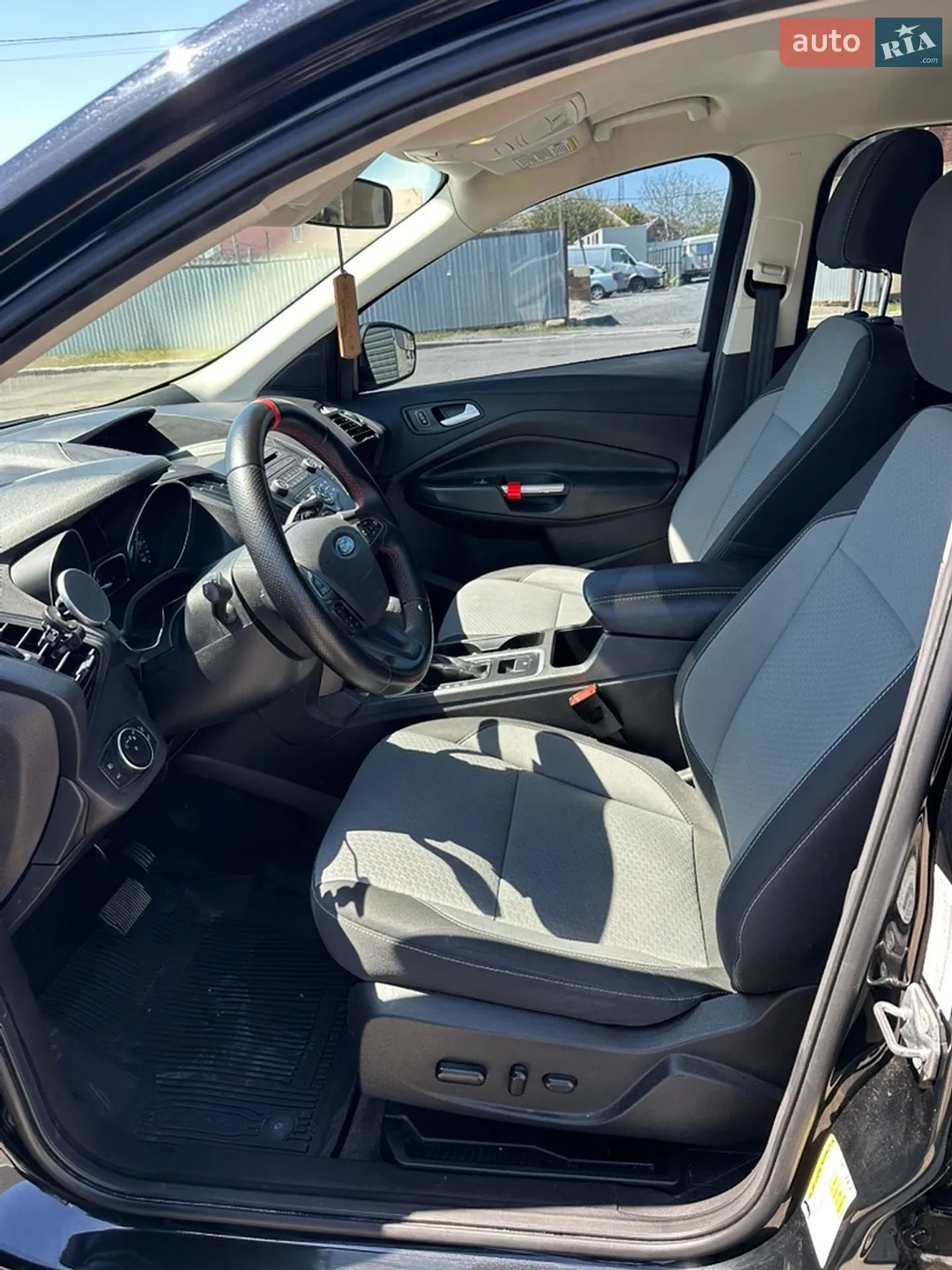 2017 Ford Escape - мініатюра 14