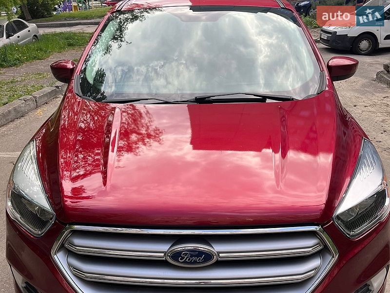 Внедорожник / Кроссовер Ford Escape 2017 в Львове
