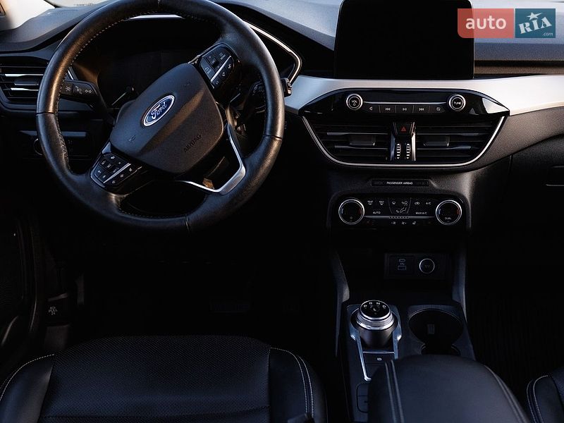 Внедорожник / Кроссовер Ford Escape 2021 в Дубно
