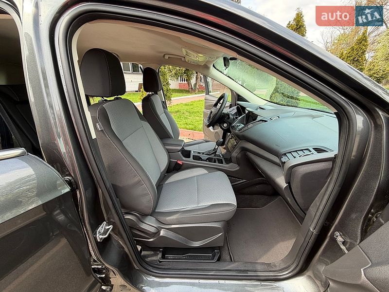 Внедорожник / Кроссовер Ford Escape 2016 в Киеве